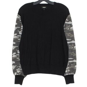 Monrow Black cashmere sweatshirt with camo print sleeves — Size M